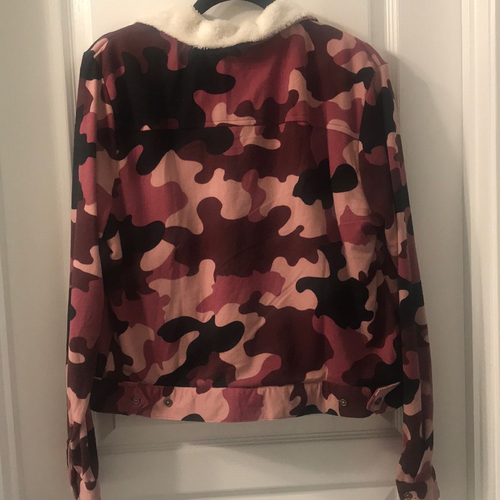 Light jacket - Picture 3 of 3